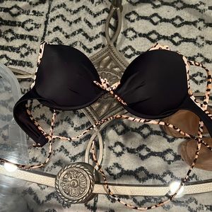 Victoria’s secret bikini top